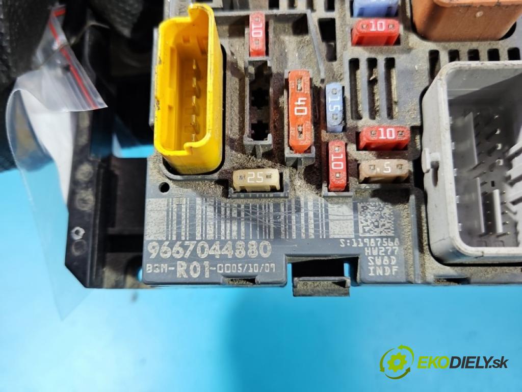Citroen C4 Picasso I 2006-2013 1.6 16V 120 hp manual 88 kW 1598 cm3 5- řídící jednotka 9667044880