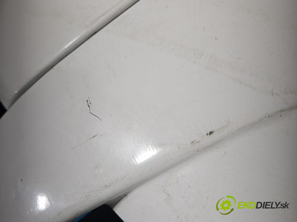 Citroen C4 Picasso I 2006-2013 1.6 16V 120 hp manual 88 kW 1598 cm3 5- nárazník přední  (Klika dveří ostatní)