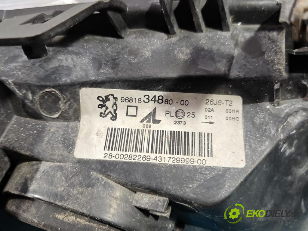 Peugeot 307 1.6 hdi 109 HP manual 80 kW 1560 cm3 5- Reflektor: ľavý 9681834880 (Kľučka dverí ostatné)