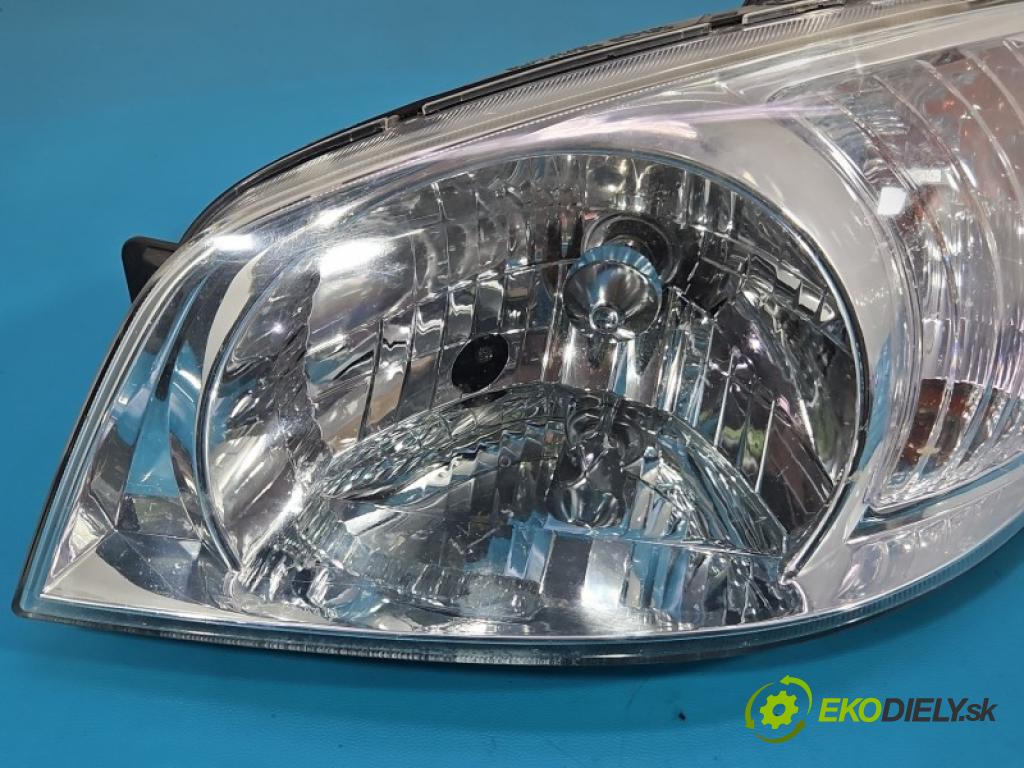Hyundai Getz 1.1 8V 63 HP manual 46 kW 1086 cm3 5- Reflektor: ľavý (Kľučka dverí ostatné)