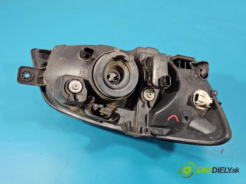 Hyundai Getz 1.1 8V 63 HP manual 46 kW 1086 cm3 5- Reflektor: ľavý (Kľučka dverí ostatné)