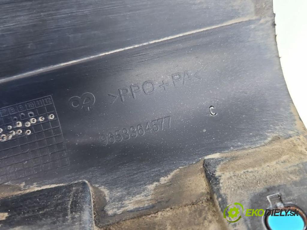 Peugeot 307 1.6 hdi 109 hp manual 80 kW 1560 cm3 5- blatnik přední pravý  (Klika dveří ostatní)
