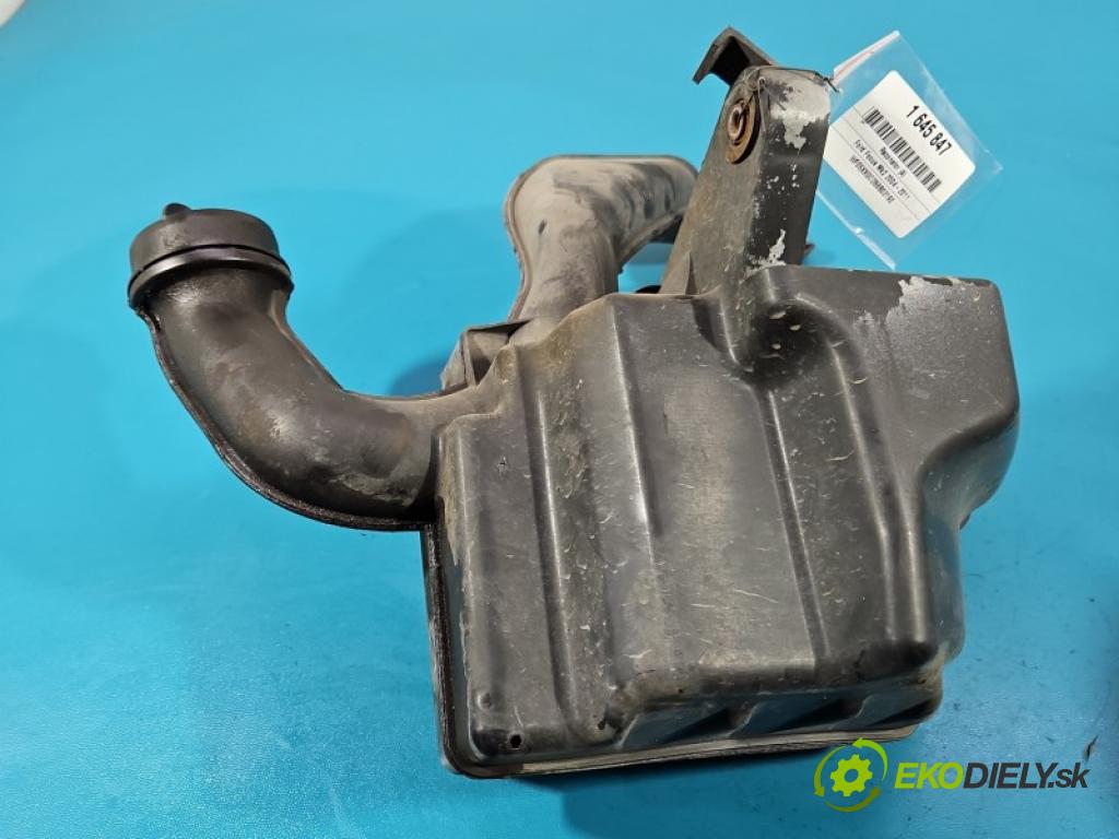 Ford Focus Mk2 2004-2011 1.6 16V 101 HP manual 74 kW 1596 cm3 5- rezonátor 4M51-9F763-BB