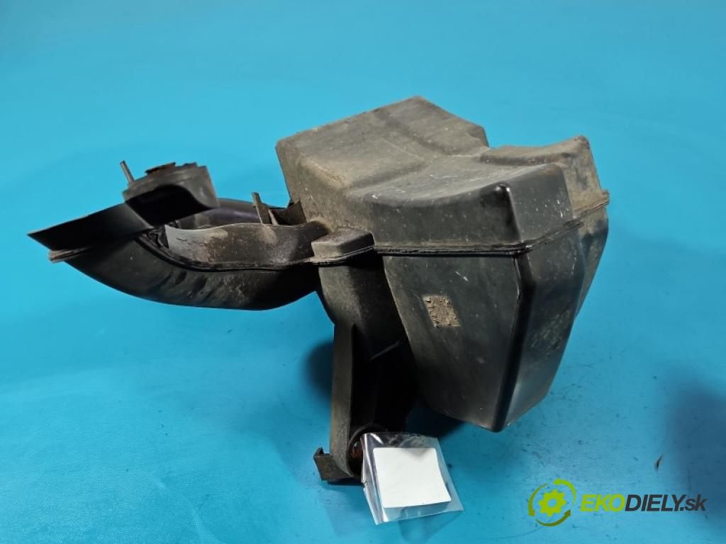 Ford Focus Mk2 2004-2011 1.6 16V 101 HP manual 74 kW 1596 cm3 5- rezonátor 4M51-9F763-BB