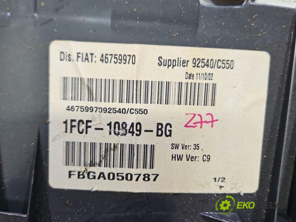 Fiat Stilo 1.9 jtd 116 hp manual 85 kW 1910 cm3 3- Přístrojová deska 46759970 (Přístrojová deska)