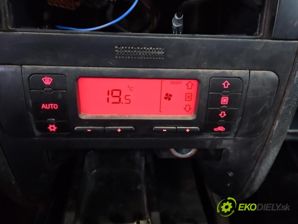 Seat Leon I 1999-2005 1.6 16V 105 HP manual 77 kW 1598 cm3 5- panel kúrenia 1M0820043C