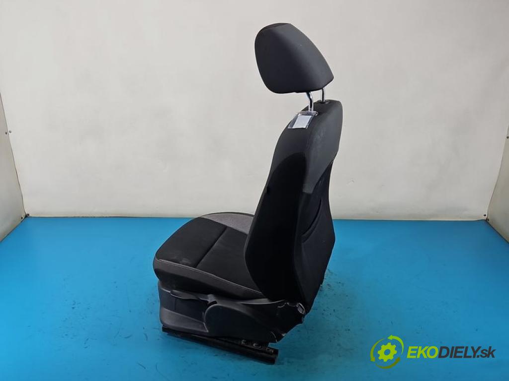 Skoda Fabia III 2014-2021 1.0 TSI 95 hp manual 70 kW 999 cm3 5- Sedadlo levý  (Sedadlo)