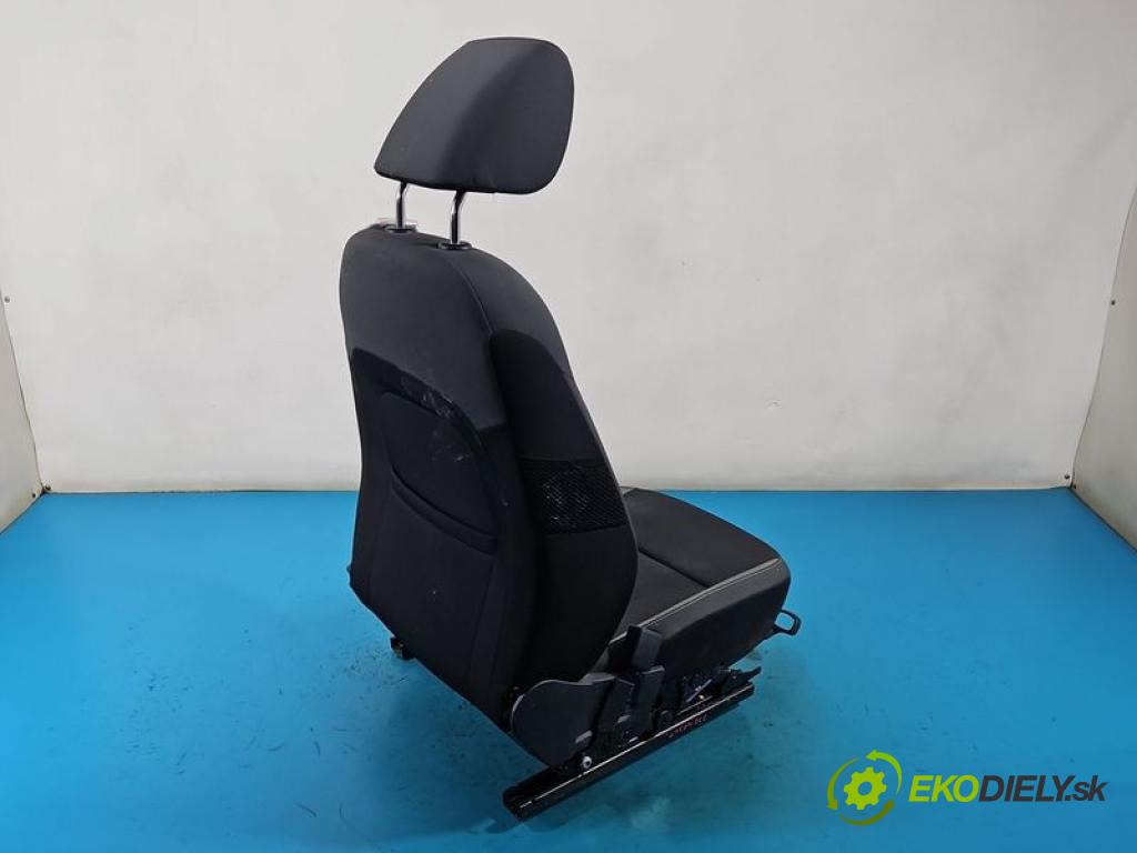 Skoda Fabia III 2014-2021 1.0 TSI 95 hp manual 70 kW 999 cm3 5- Sedadlo levý  (Sedadlo)