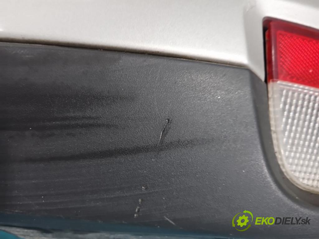 Ford Focus Mk2 2004-2011 1.6 tdci 109 hp manual 80 kW 1560 cm3 5- nárazník zadní  (Klika dveří ostatní)
