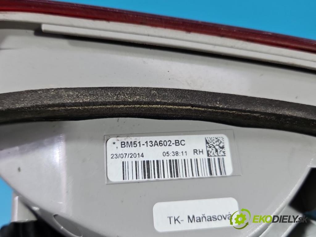 Ford Focus Mk3 2010-2018 1.6d 116 HP manual 85 kW 1560 cm3 5- svetlo / reflektor zadné pravé kufrové dvere BM51-13A602-BC