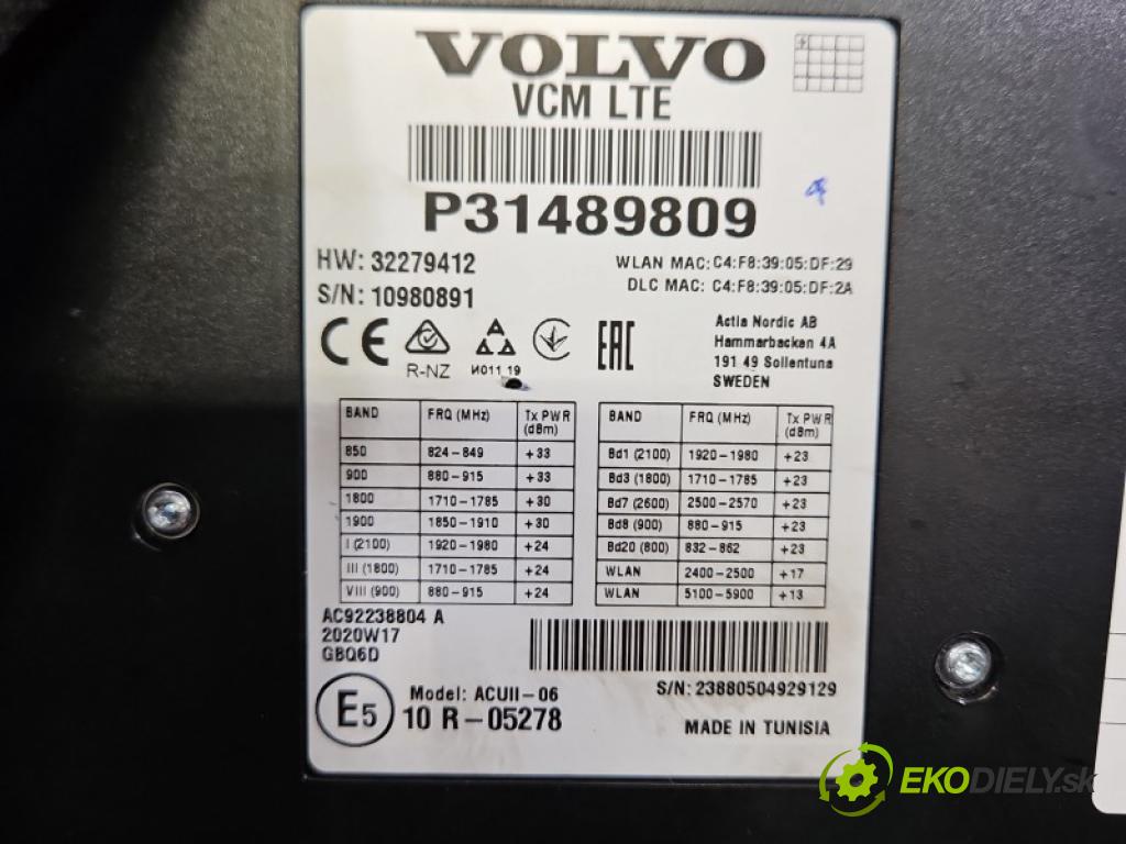 Volvo XC60 II 2017- 2.0 T5 250 HP automatic 184 kW 1969 cm3 5- riadiaca jednotka ostatné P31489809