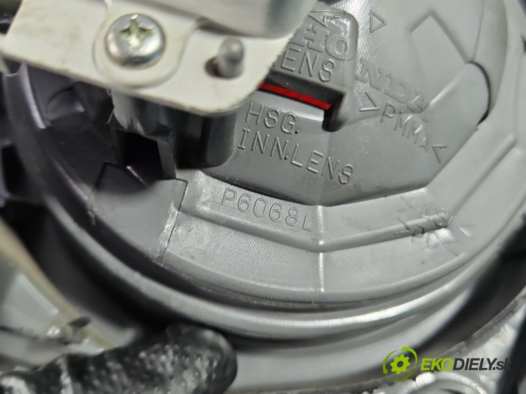 Honda Civic VIII 2006-2011 1.8 16V 140 hp manual 103 kW 1799 cm3 4- světlo zadní levé kufrových dveří