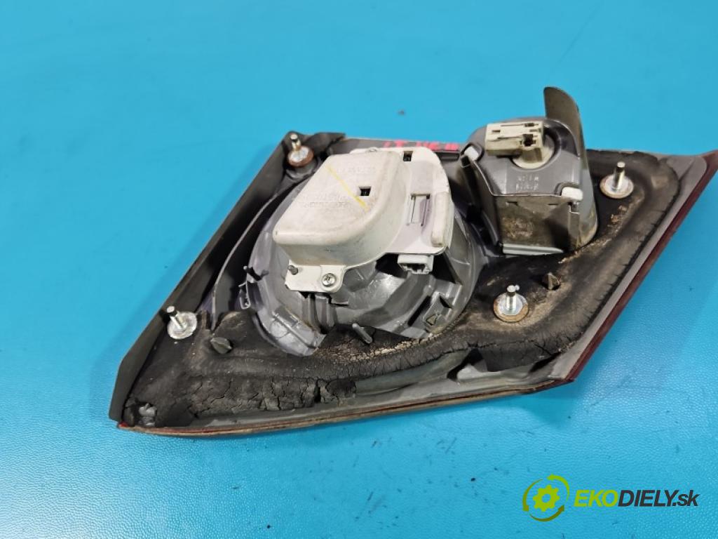 Honda Civic VIII 2006-2011 1.8 16V 140 hp manual 103 kW 1799 cm3 4- světlo zadní levé kufrových dveří