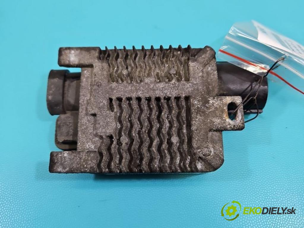 Ford Focus Mk3 2010-2018 1.6d 116 hp manual 85 kW 1560 cm3 5- relé ventilátoru: 940002906