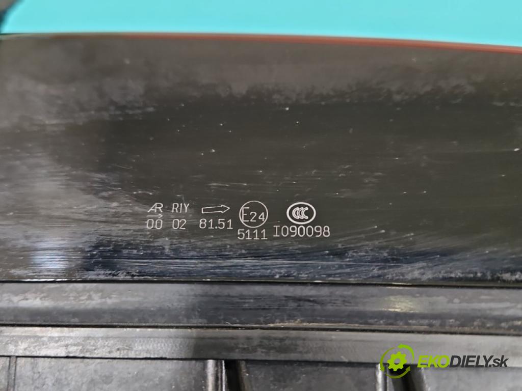 Audi A4 B9 2015-2024 2.0 tdi 150 hp manual 110 kW 1968 cm3 5- světlo zadní pravé kufrových dveří 8W9945094