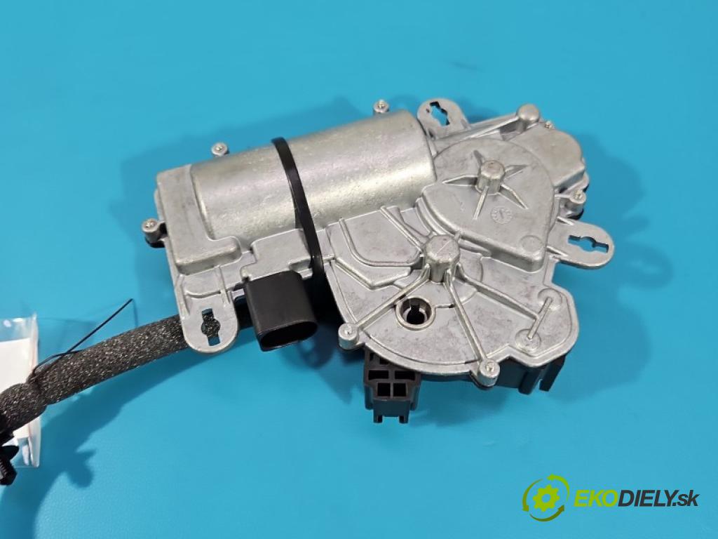 Audi A4 B9 2015-2024 2.0 tdi 150 HP manual 110 kW 1968 cm3 5- zámok kufrové dvere zadné 4M0827506B