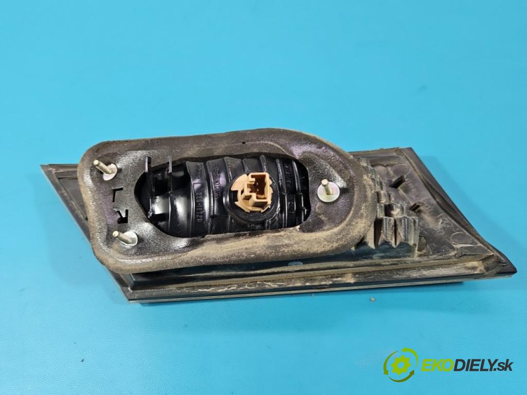 Honda Civic VIII 2006-2011 1.8 16V 140 hp manual 103 kW 1799 cm3 5- světlo zadní pravé kufrových dveří 226-16721