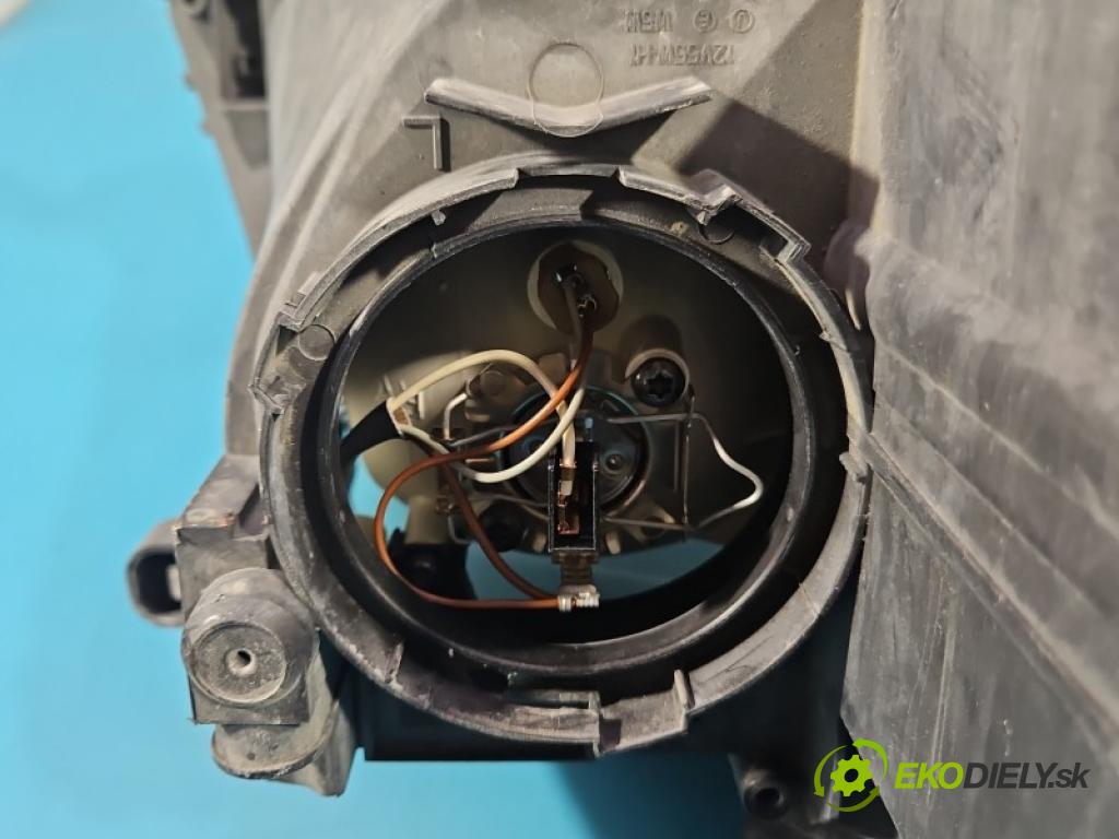 Honda Civic VIII 2006-2011 1.8 16V 140 HP manual 103 kW 1799 cm3 5- Reflektor: ľavý 33150-SMG-G014-M1 (Kľučka dverí ostatné)