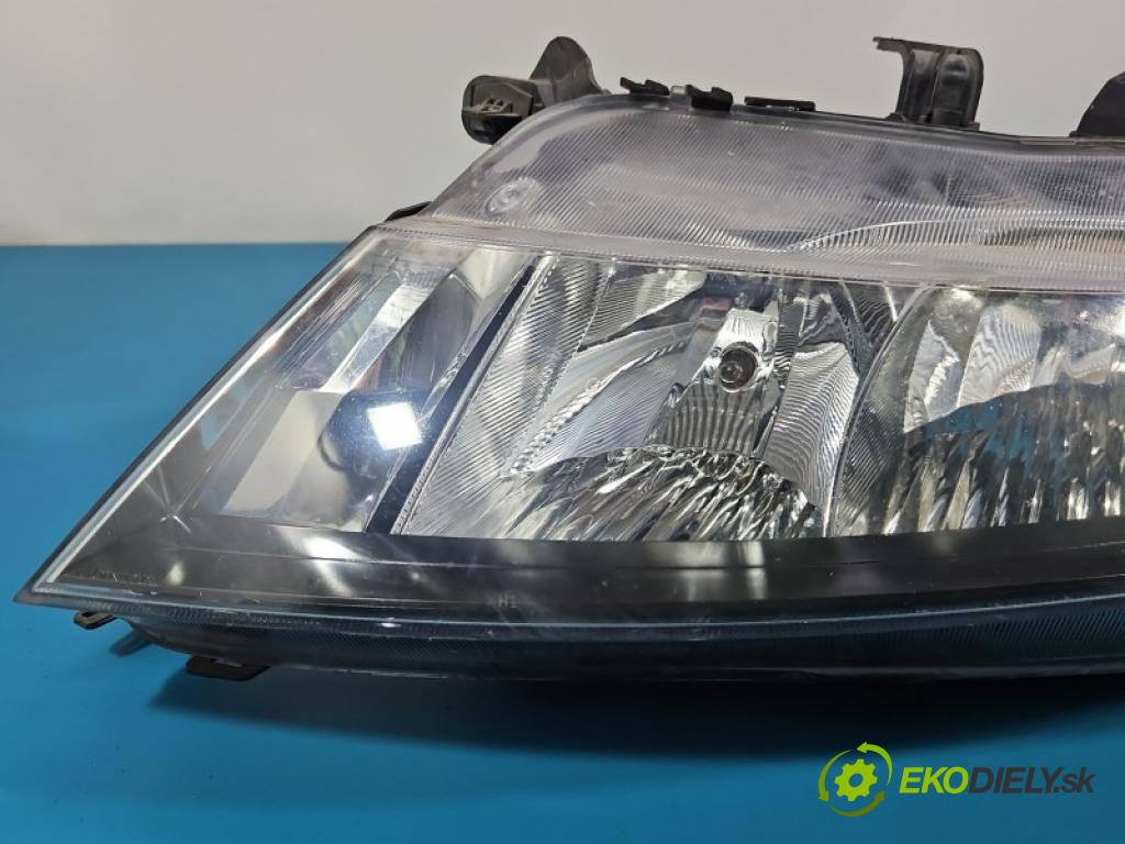 Honda Civic VIII 2006-2011 1.8 16V 140 HP manual 103 kW 1799 cm3 5- Reflektor: ľavý 33150-SMG-G014-M1 (Kľučka dverí ostatné)