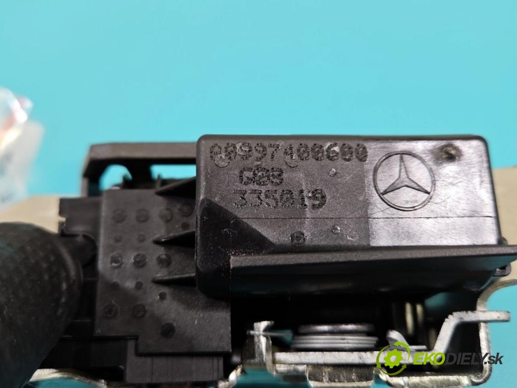Mercedes GLC coupe X253 2015-2022 3.0 V6 automatic 287 kW 2996 cm3 5- zámek kufrových dveří zadní 09997109600