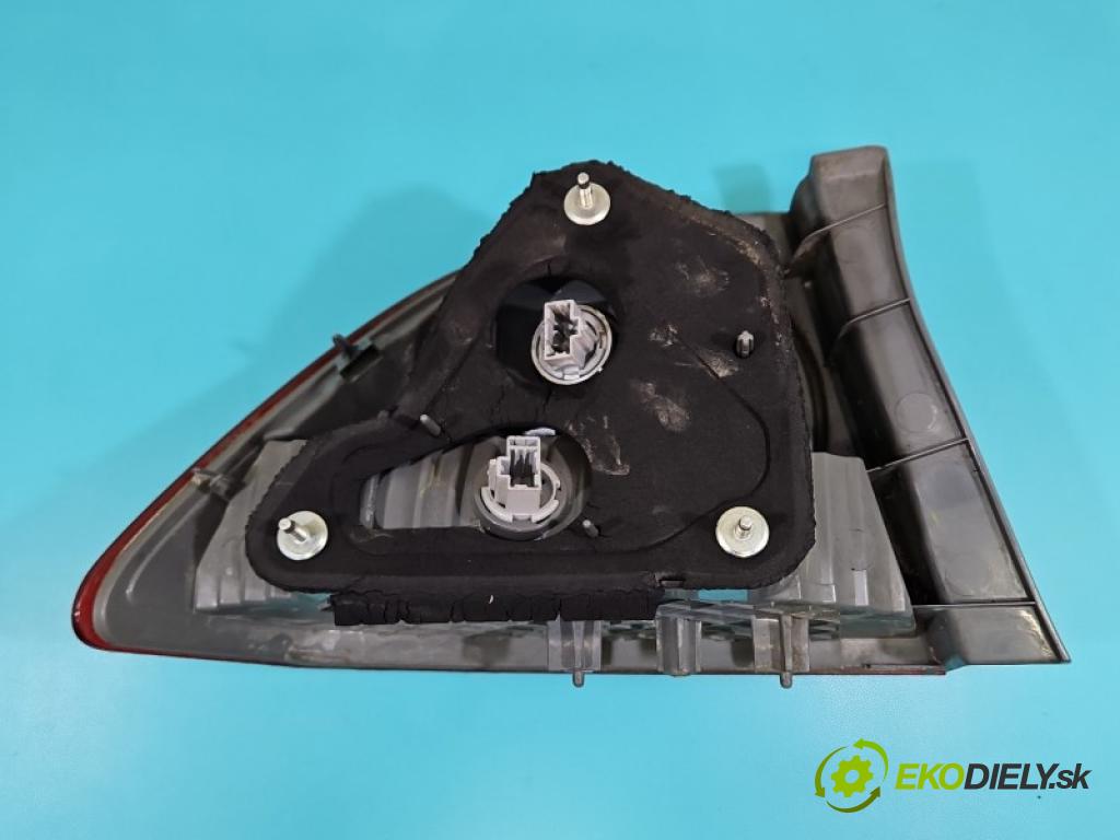 Honda Civic VIII 2006-2011 1.8 16V 140 hp manual 103 kW 1799 cm3 4- světlo zadní pravé blatník: