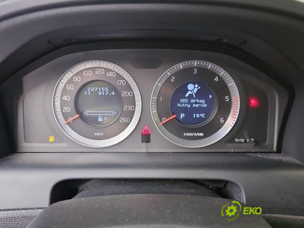 Volvo XC60 I 2008-2017 2.4 D5 185 hp automatic 136 kW 2400 cm3 5- Přístrojová deska 31270851AA (Přístrojová deska)