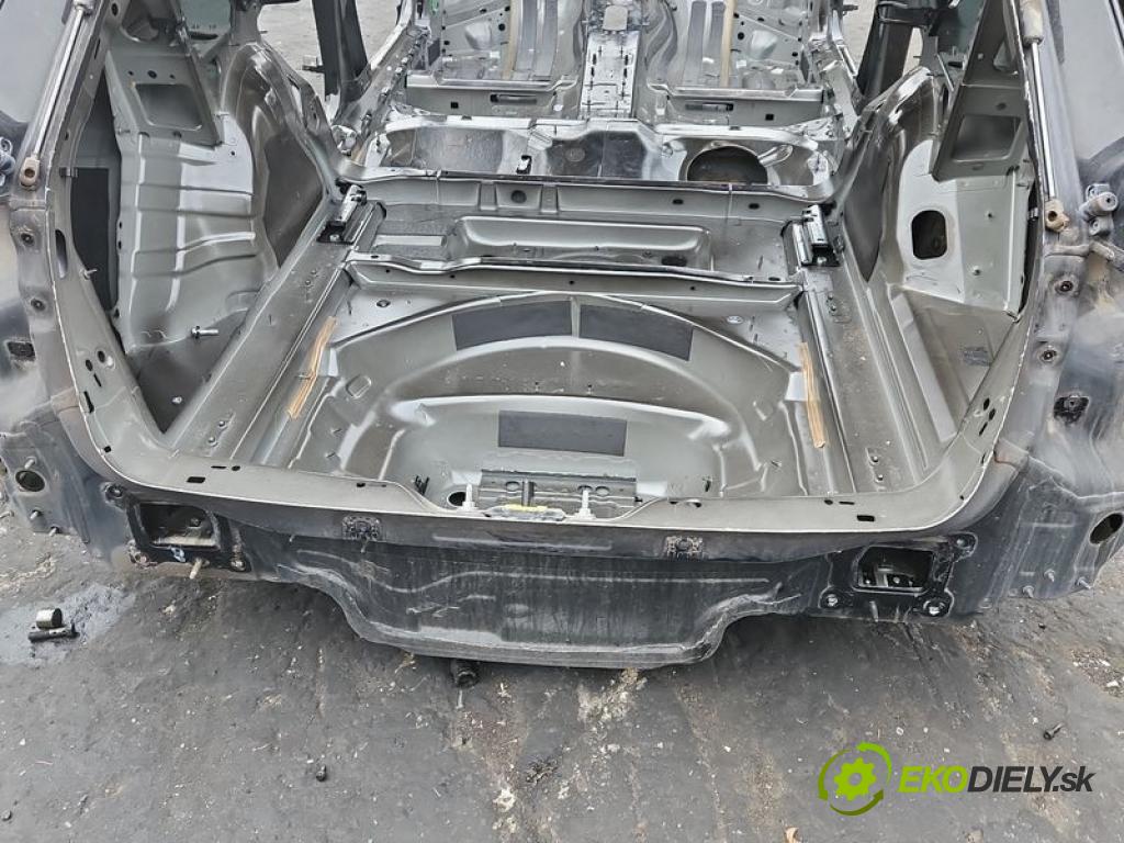 Audi A4 B9 2015-2024 2.0 tdi 150 hp manual 110 kW 1968 cm3 5- stěna zadní 