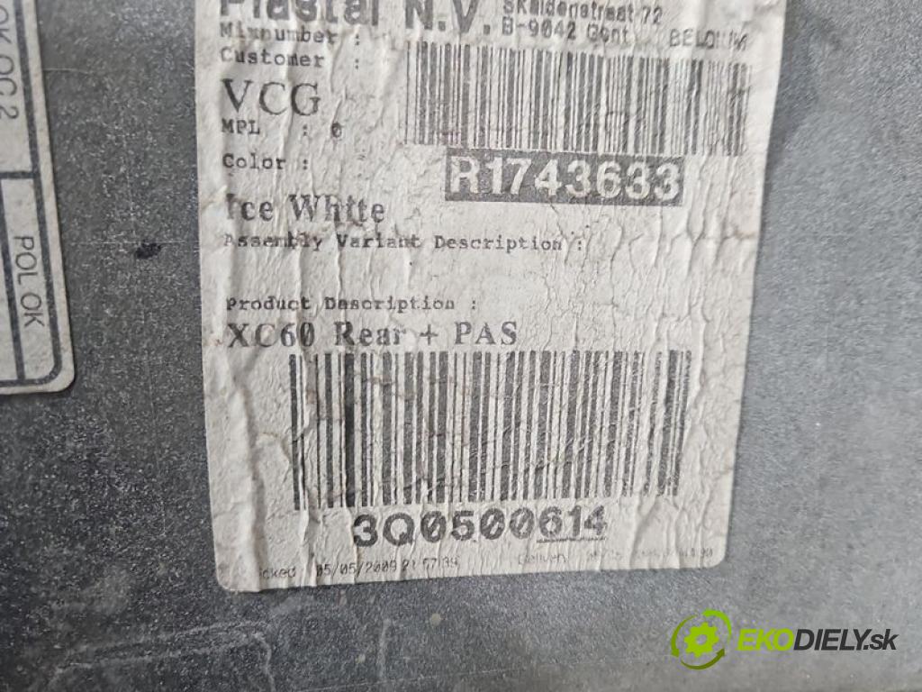 Volvo XC60 I 2008-2017 2.4 D5 185 HP automatic 136 kW 2400 cm3 5- nárazník zadné 30763426 (Kľučka dverí ostatné)