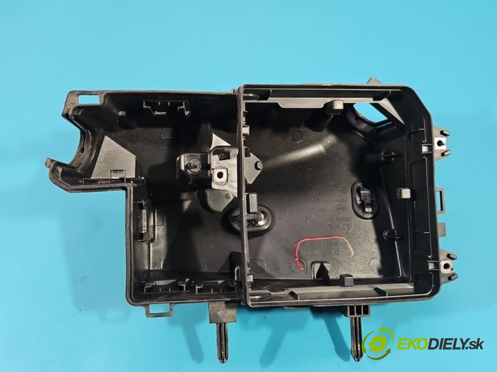 Renault Megane IV 2016-2024 1.2 408 132 HP manual 97 kW 1197 cm3 5- obal 243127929R