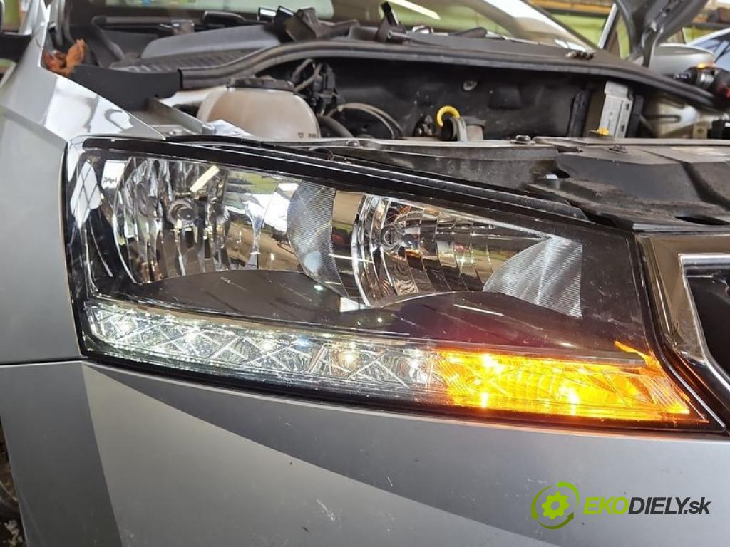 Skoda Fabia III 2014-2021 1.0 MPI CHY CHYB 75 hp manual 55 kW 999 cm3 5- světlo pravý 6V1941016D (Pravé přední světlo)