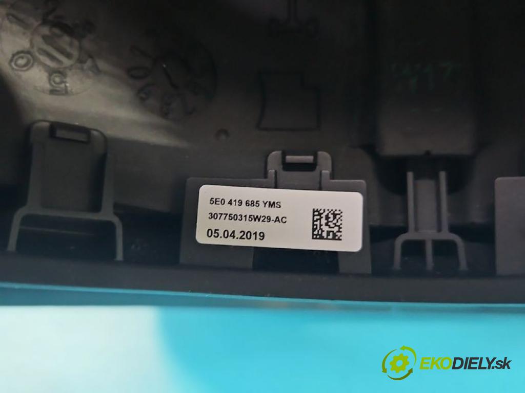Skoda Fabia III 2014-2021 1.0 MPI CHY CHYB 75 hp manual 55 kW 999 cm3 5- volant 6V0419091H (Volant)