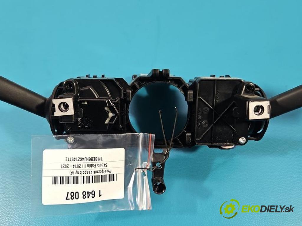 Skoda Fabia III 2014-2021 1.0 MPI CHY CHYB: 75 HP manual 55 kW 999 cm3 5- prepínač komplex: 2QC953502B (Prepínacie páčky pod volantom)