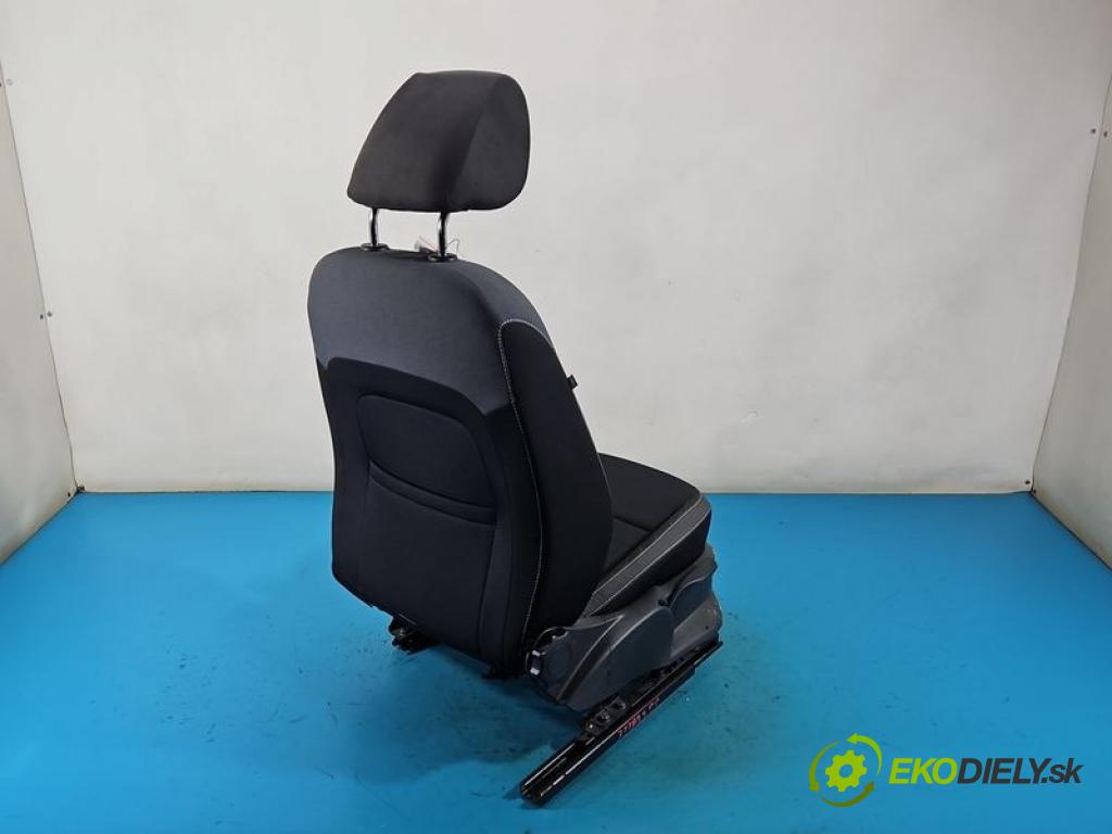 Skoda Fabia III 2014-2021 1.0 MPI CHY CHYB 75 hp manual 55 kW 999 cm3 5- Sedadlo pravý  (Sedadlo)