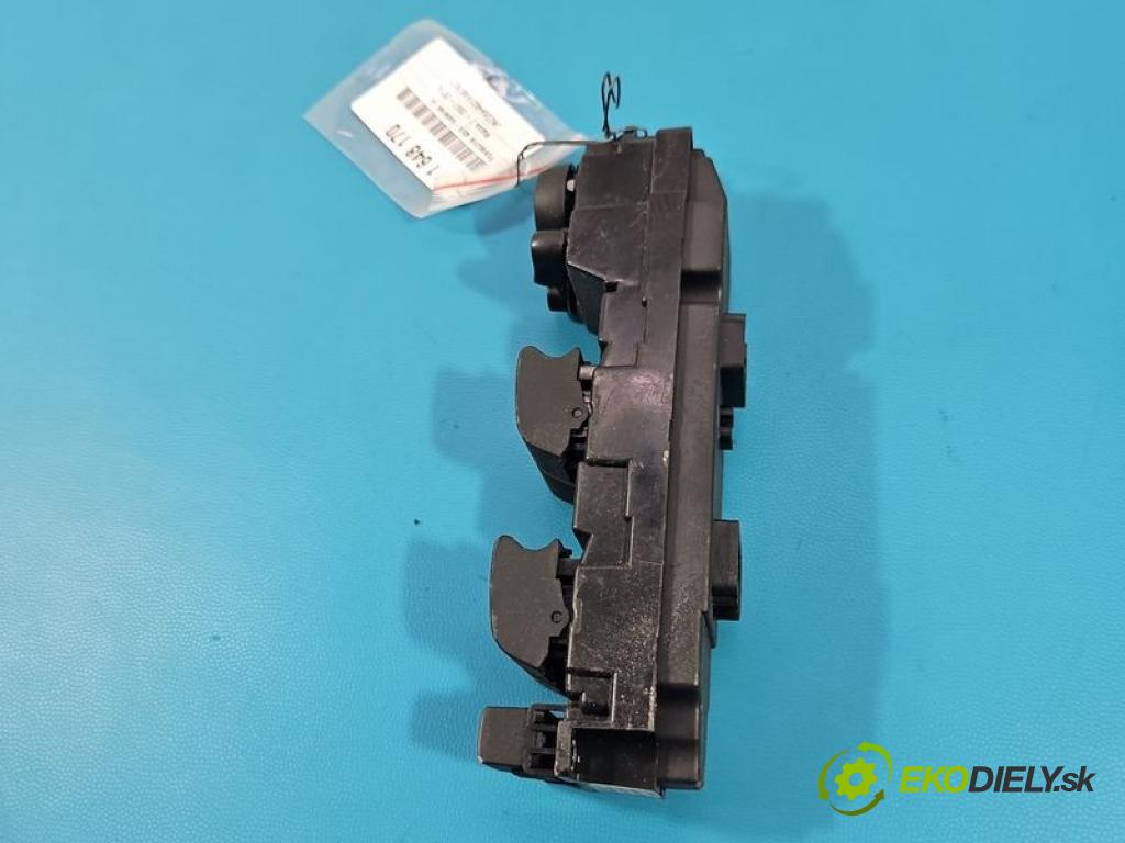 Mazda 2 II 2007-2014 1.5 16V 102 HP manual 75 kW 1498 cm3 5- prepínač okien spätných zrkadiel DF7466350B
