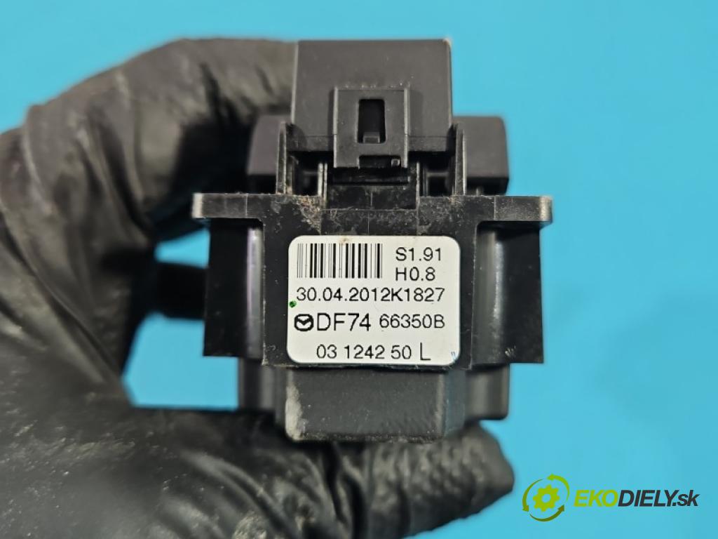 Mazda 2 II 2007-2014 1.5 16V 102 HP manual 75 kW 1498 cm3 5- prepínač okien spätných zrkadiel DF7466350B