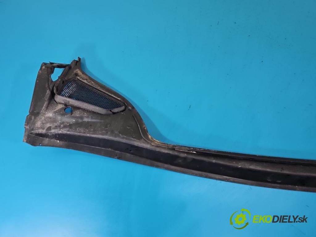 Peugeot 307 1.6 16V 109 HP manual 80 kW 1587 cm3 5- torpédo 9634012577 (Torpédo (plast pod čelným sklom))