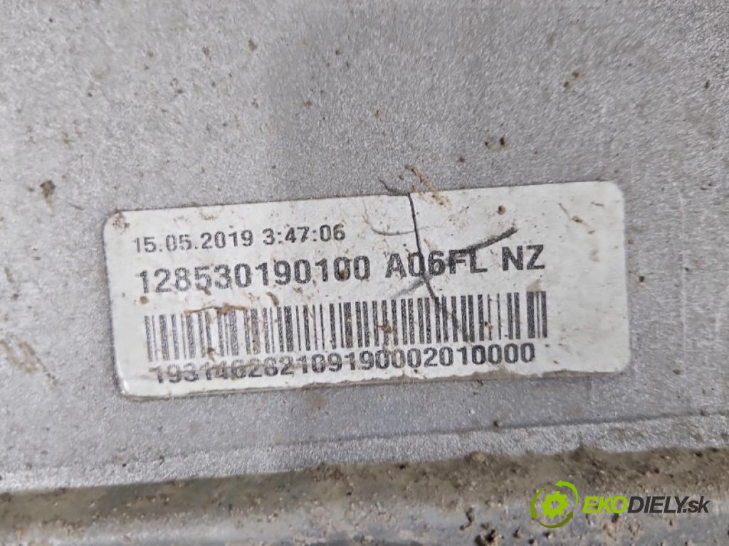 Skoda Fabia III 2014-2021 1.0 MPI CHY CHYB: 75 HP manual 55 kW 999 cm3 5- nárazník zadné  (Kľučka dverí ostatné)