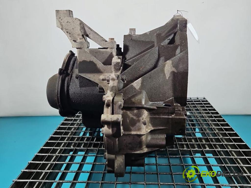 Ford Focus Mk2 2004-2011 1.6 16V 101 HP manual 74 kW 1596 cm3 5- prevodovka stupeň,rýchlosť manual 3M5R-7002-ND