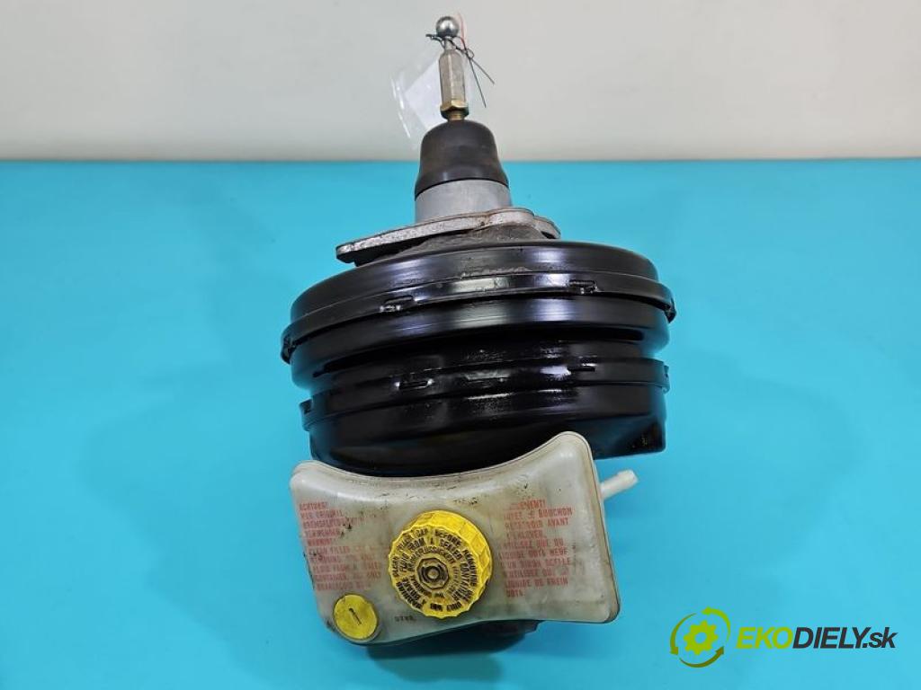 Audi A4 B6 2000-2004 2.0 20V 131 hp manual 96 kW 1984 cm3 4- servo posilovač 8E0612105J