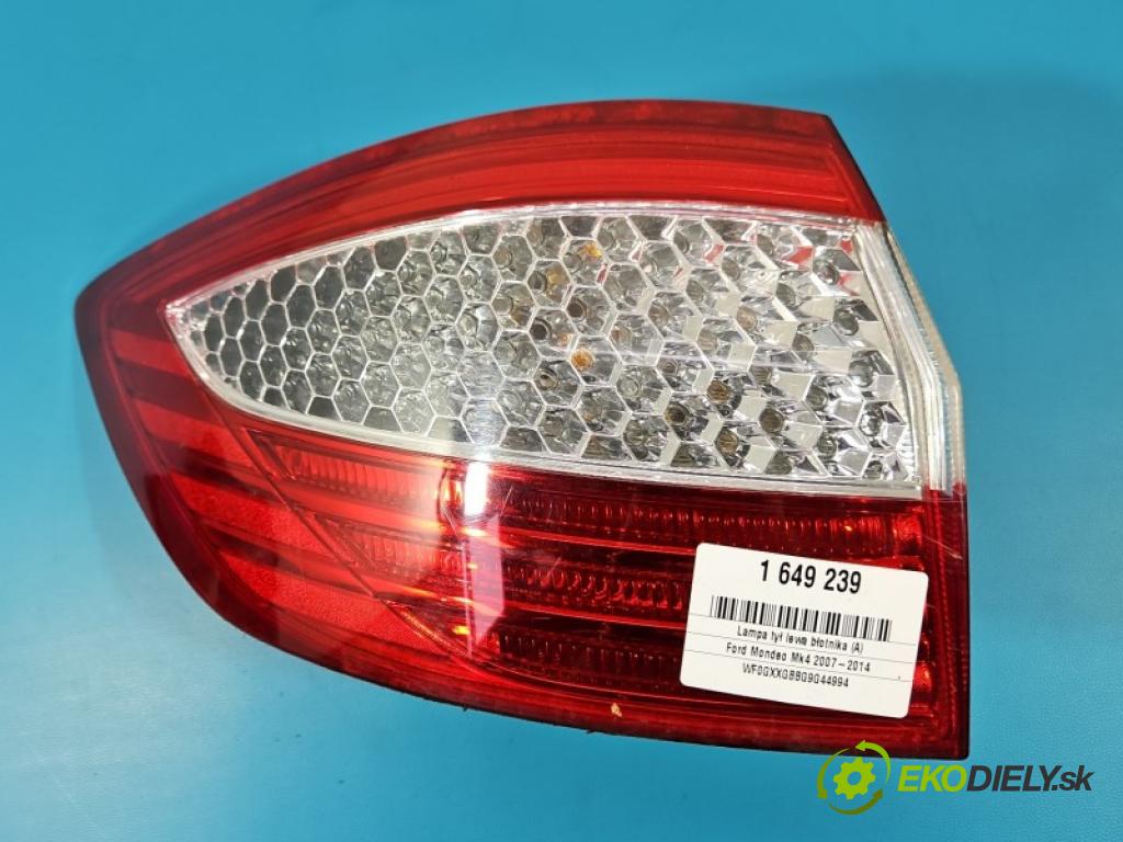 Ford Mondeo Mk4 2007-2014 2.5 T 220KM manual 162 kW 2521 cm3 5- světlo zadní levé blatník: