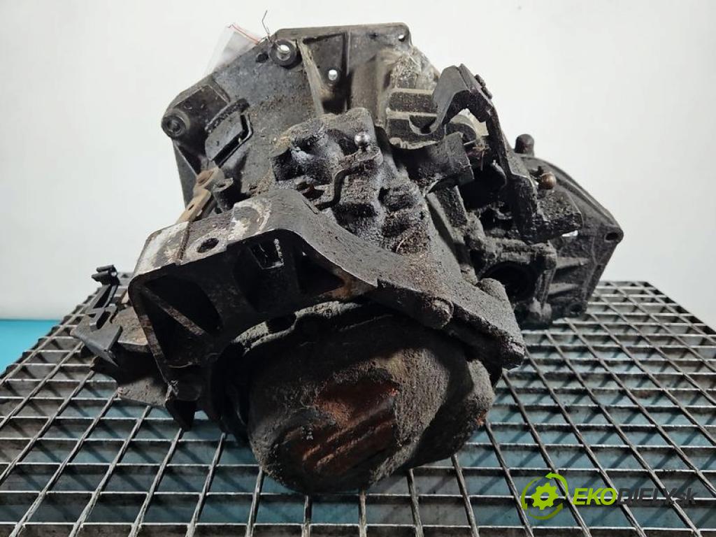 Fiat Panda II 2003-2012 1.1 8V 54 HP manual 40 kW 1108 cm3 5- prevodovka stupeň,rýchlosť manual