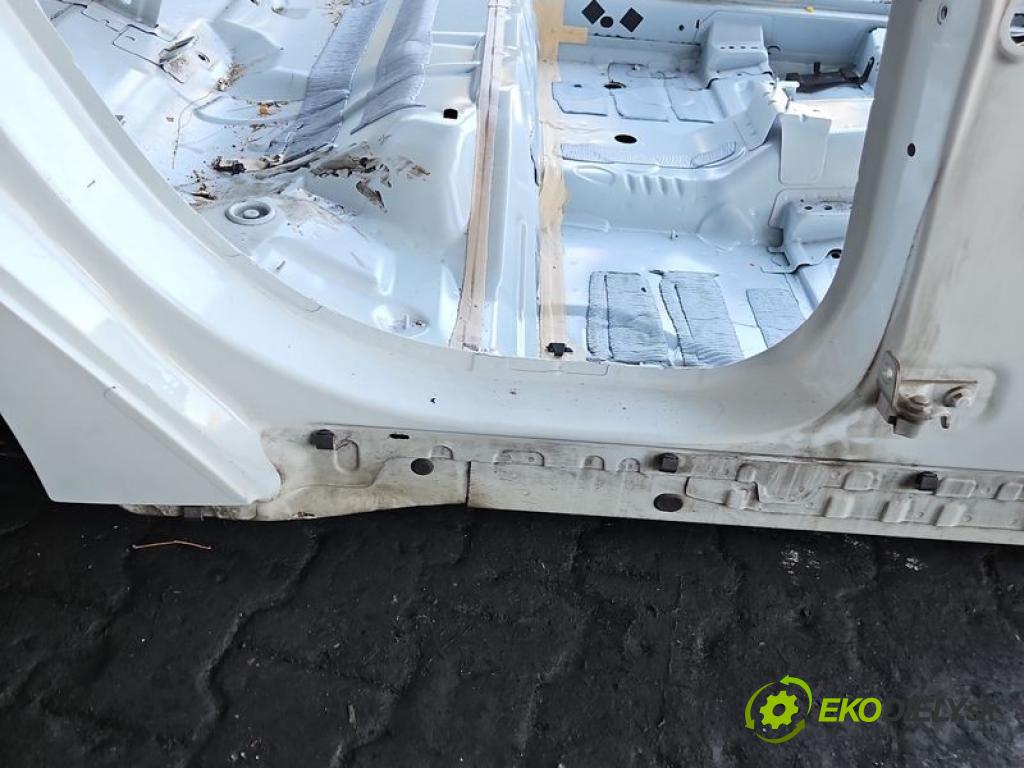 Ford Focus Mk4 2018- 2.0 TDCI 150 HP automatic 110 kW 1995 cm3 5- Práh: pravý (Karoséria ostatné)