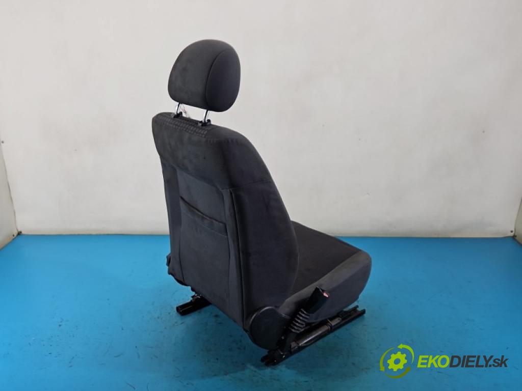 Opel Astra II 1998-2009 1.7 cdti 80 hp manual 59 kW 1686 cm3 5- Sedadlo levý  (Sedadlo)