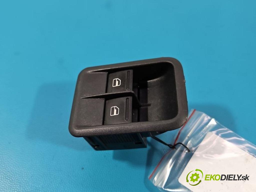 Skoda Fabia II 2007-2014 1.2 TSI 105 HP manual 77 kW 1197 cm3 5- prepínač okien spätných zrkadiel
