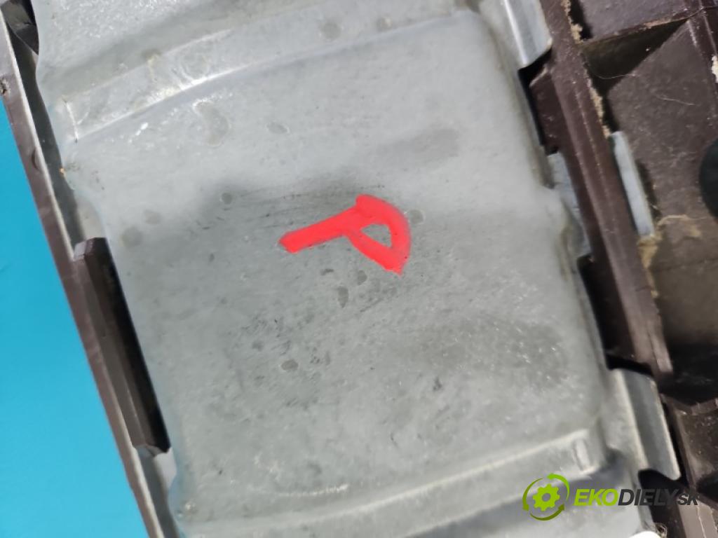 Bmw X5 F15 2013-2018 4.4 V8 automatic 330 kW 4395 cm3 5- Polštář: vzduch: 9311685051