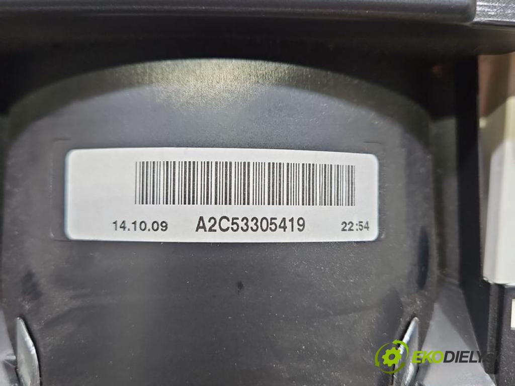 Mercedes GLK X204 2008-2015 3.0 CDI V6 224 hp automatic 165 kW 2987 cm3 5- Přístrojová deska A2049003802 (Přístrojová deska)