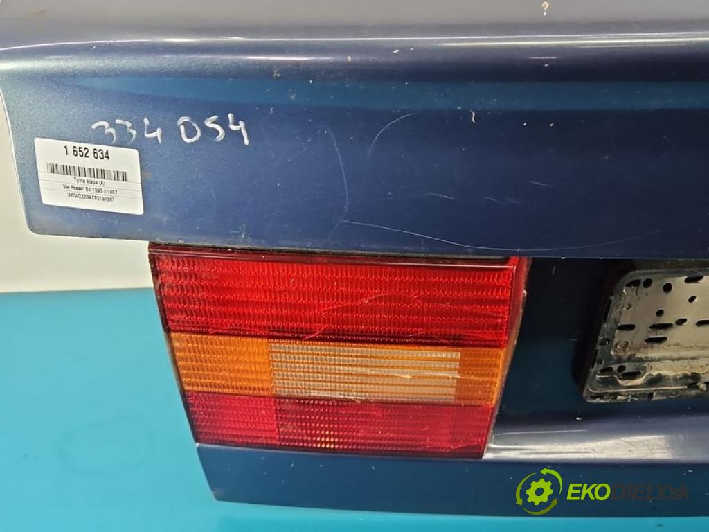 Vw Passat B4 1993-1997 1.8 8V 90 hp manual 66 kW 1781 cm3 4- zadní kufrové dveře  (Zadní kapota (kufr))