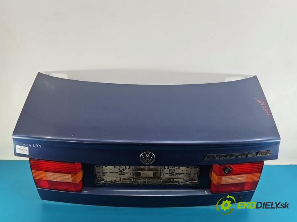 Vw Passat B4 1993-1997 1.8 8V 90 hp manual 66 kW 1781 cm3 4- zadní kufrové dveře  (Zadní kapota (kufr))