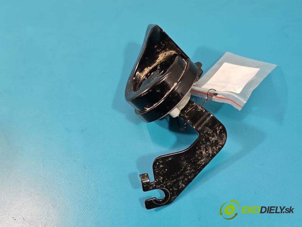 Toyota Proace City 1.5 D4D 131 hp automatic 96 kW 1499 cm3 5- Klakson: 9858832880