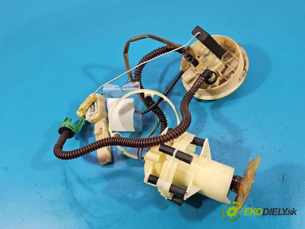 Audi A4 B5 1994-2001 1.6 8V 101 hp manual 74 kW 1595 cm3 4- čerpadlo paliva 8D0201319